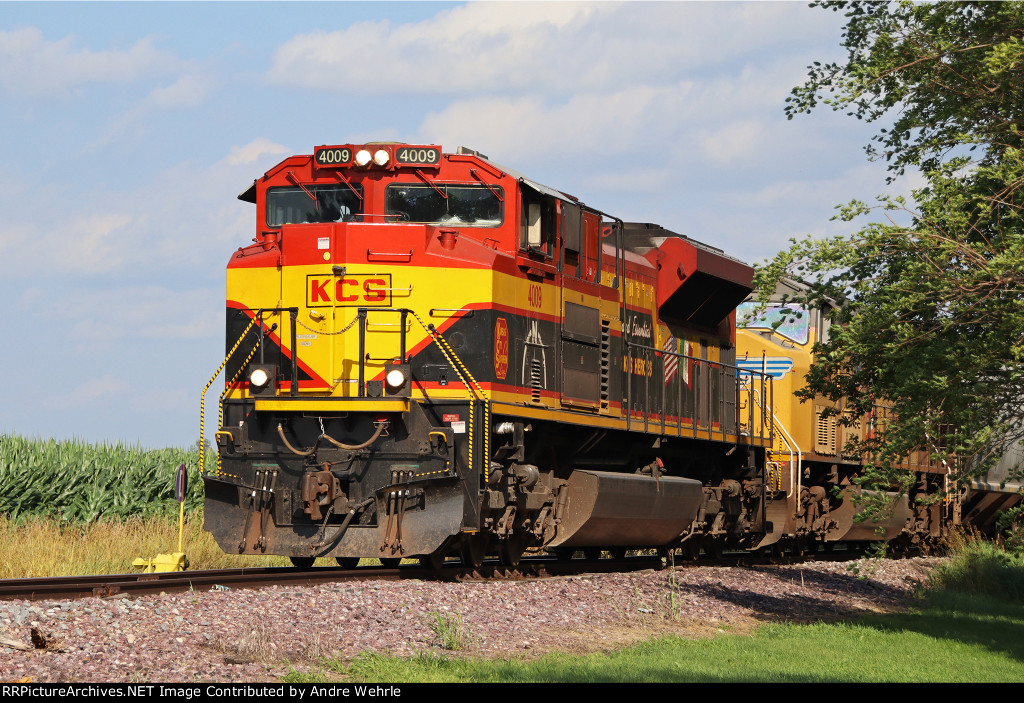 Passing the derail just east of Tuttle Road